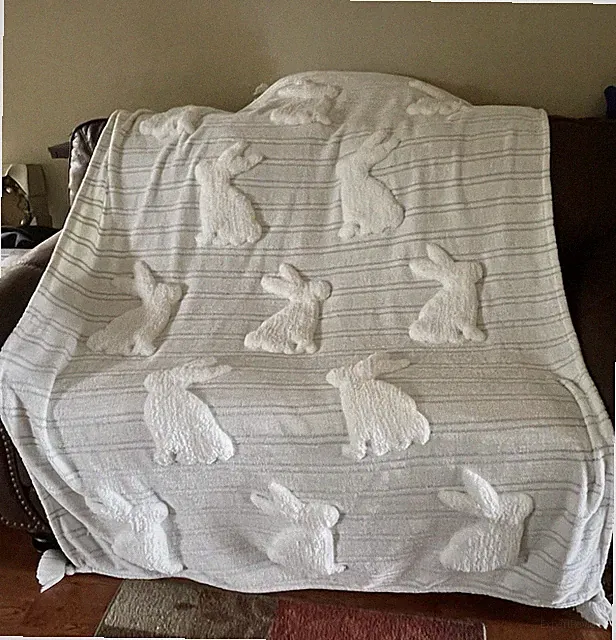 Hip+Hop (HomeGoods) Tufted Easter Bunnies Oversized White Throw Blanket 50x70